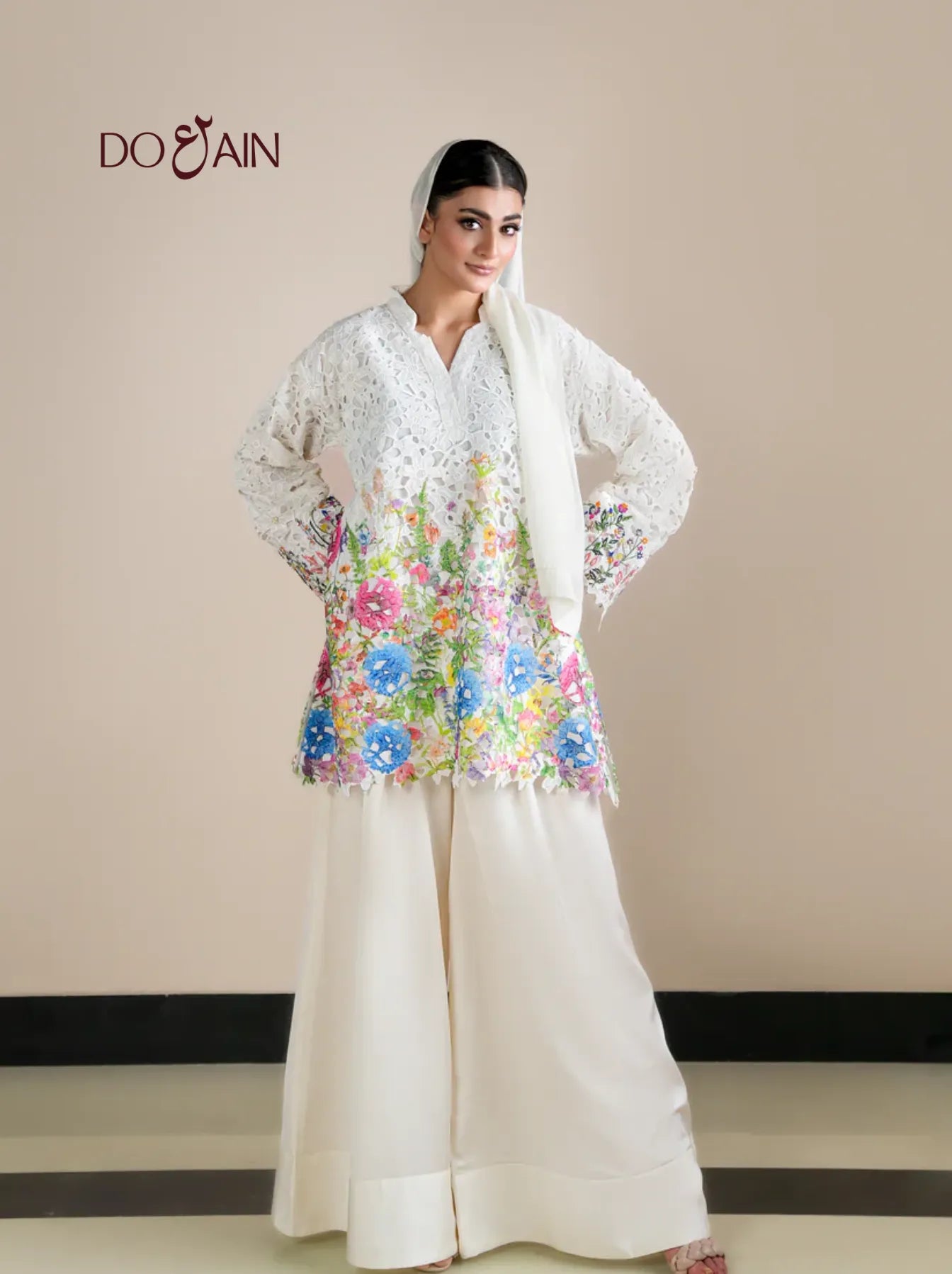 Emel by DOAIN – Floral Embellished Lace Co-Ord Set