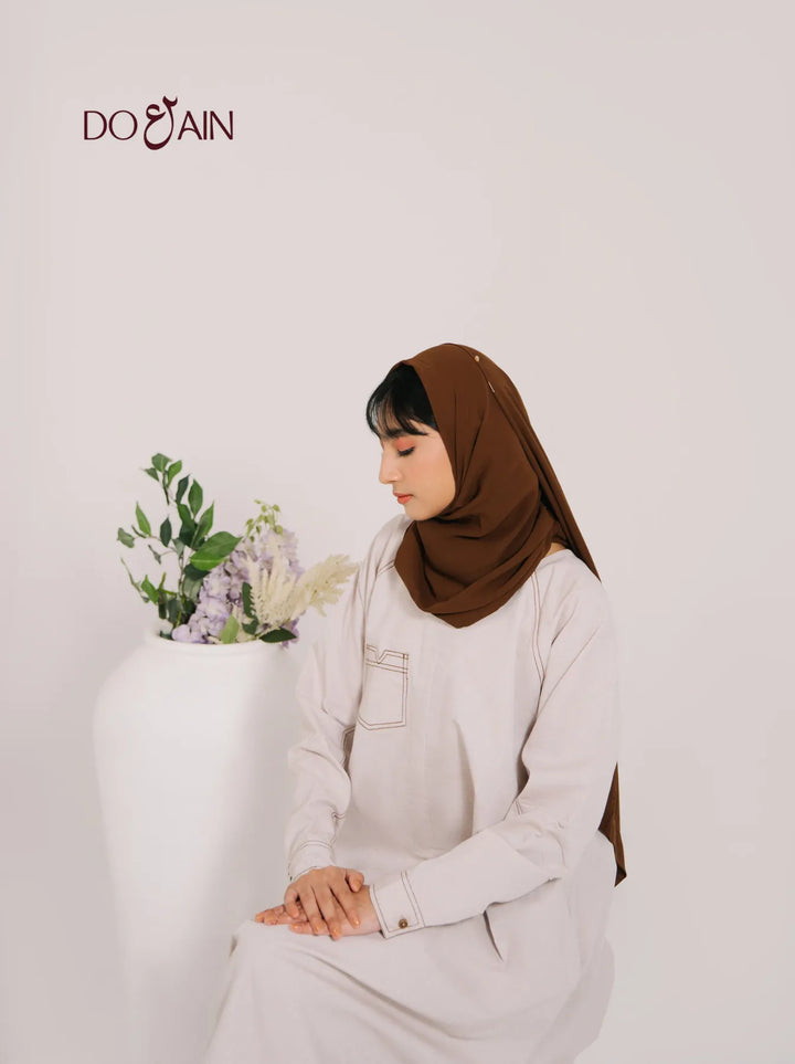 Anara Dress – Elegant, Flowy & Effortlessly Refined | DOAIN