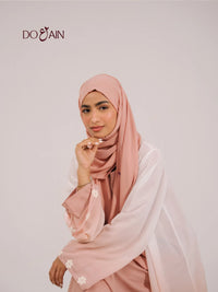 Carnations Abaya – Elegant Two-Layered Ombré Abaya with Floral Embroidery | Doain Official