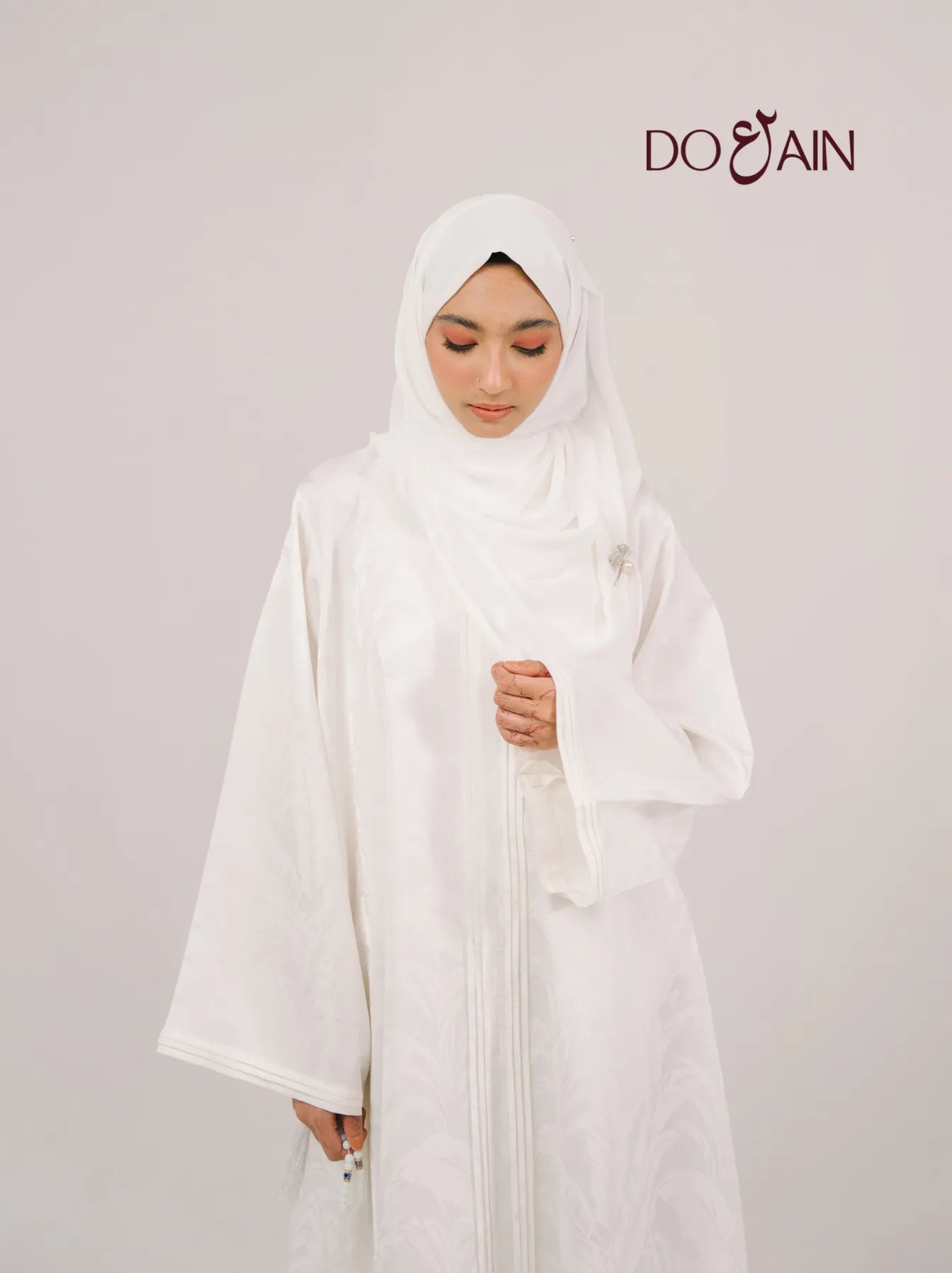 Jasmin Abaya – Elegant White, Lightweight & Breathable | DOAIN