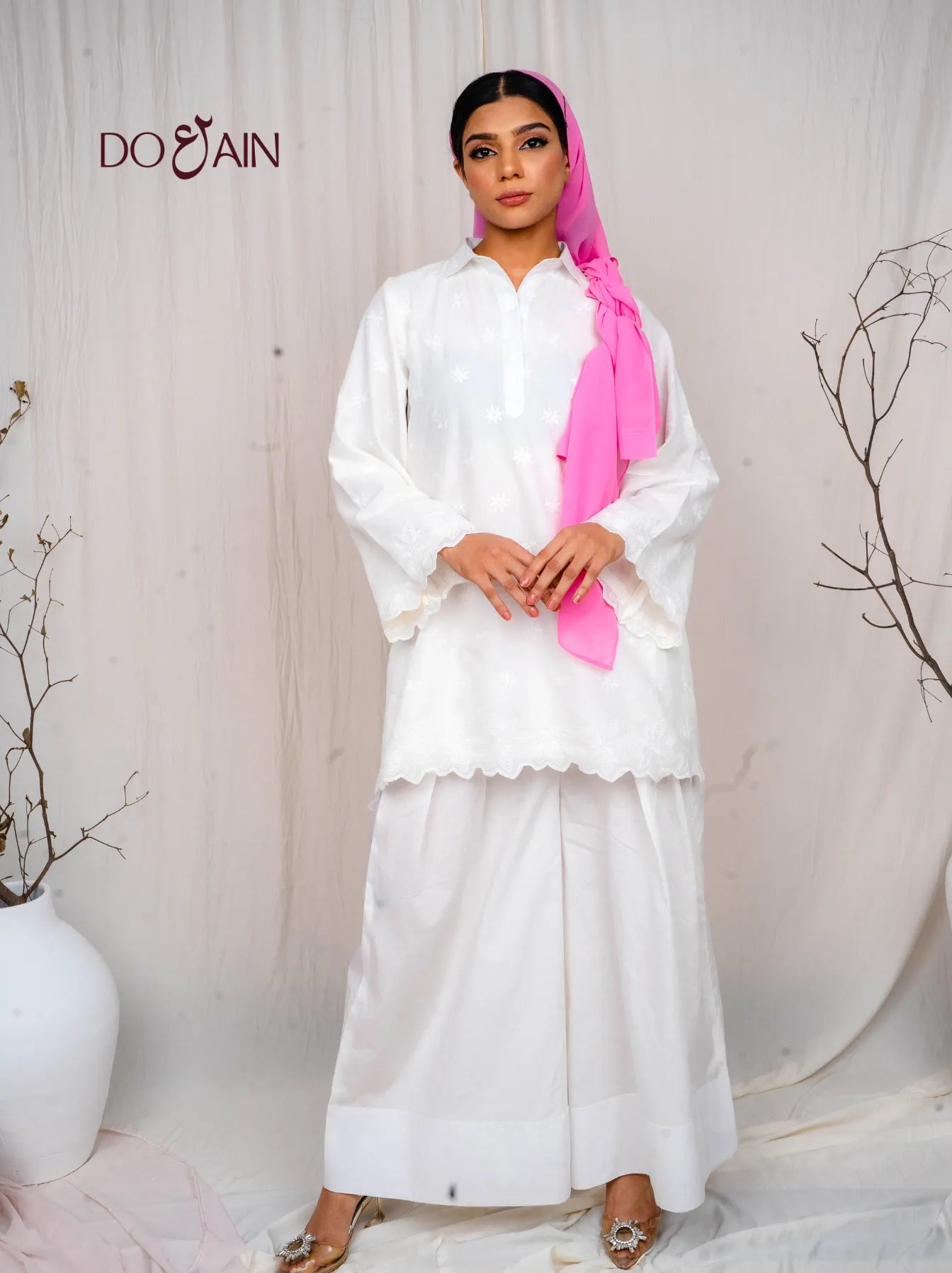 Tulip Two-Piece Set – White Cotton Co-ord with Scalloped Detail