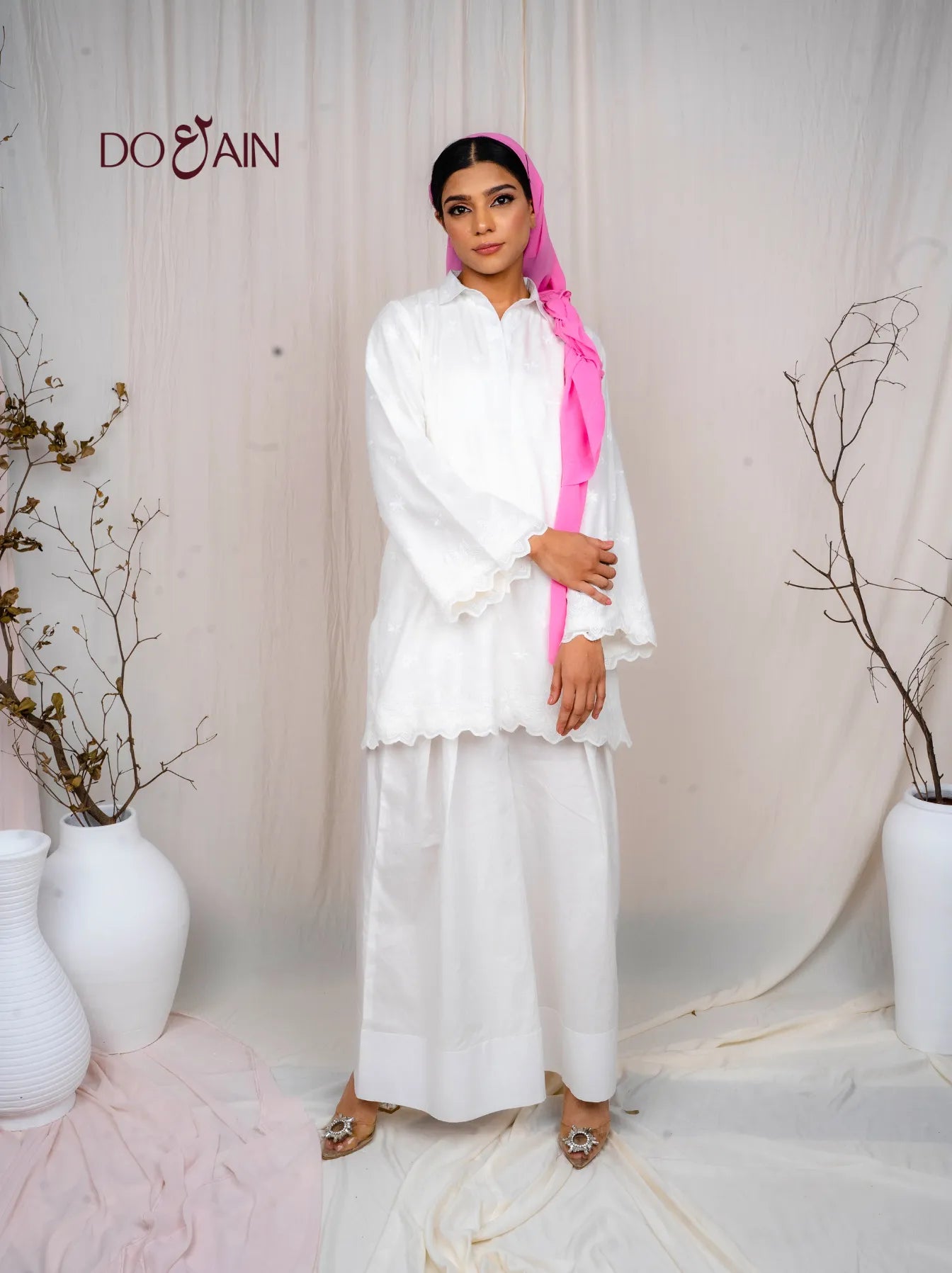 Tulip Two-Piece Set – White Cotton Co-ord with Scalloped Detail